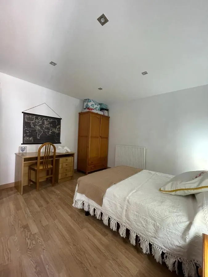 בית נופש מונאצ'יל Casa Rural Los Abuelos